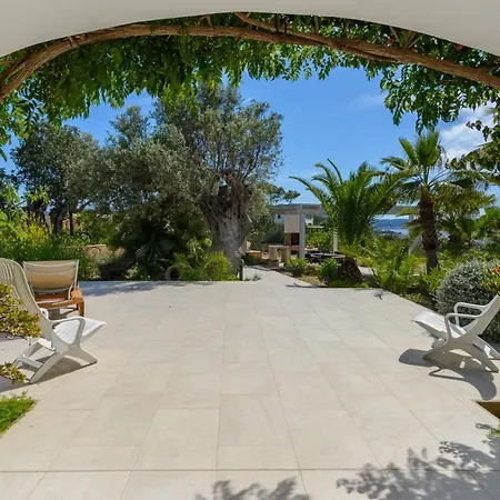 Joan I - Fantastic Sunset Views And Family Friendly -