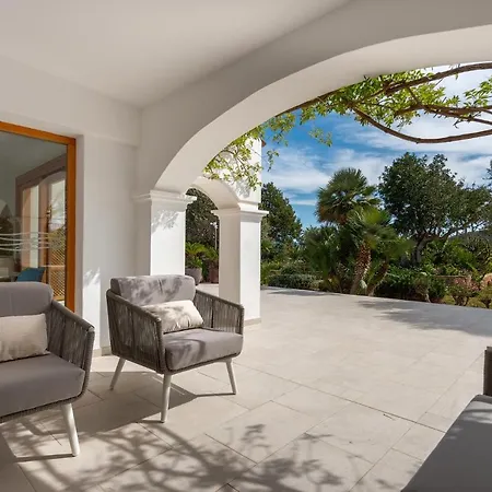Villa Joan I - Fantastic Sunset Views And Family Friendly -