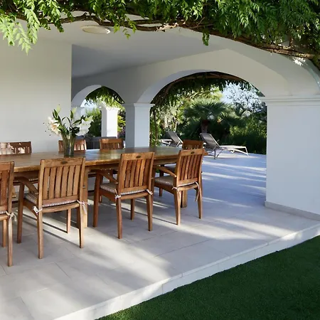 Villa Joan I - Fantastic Sunset Views And Family Friendly -